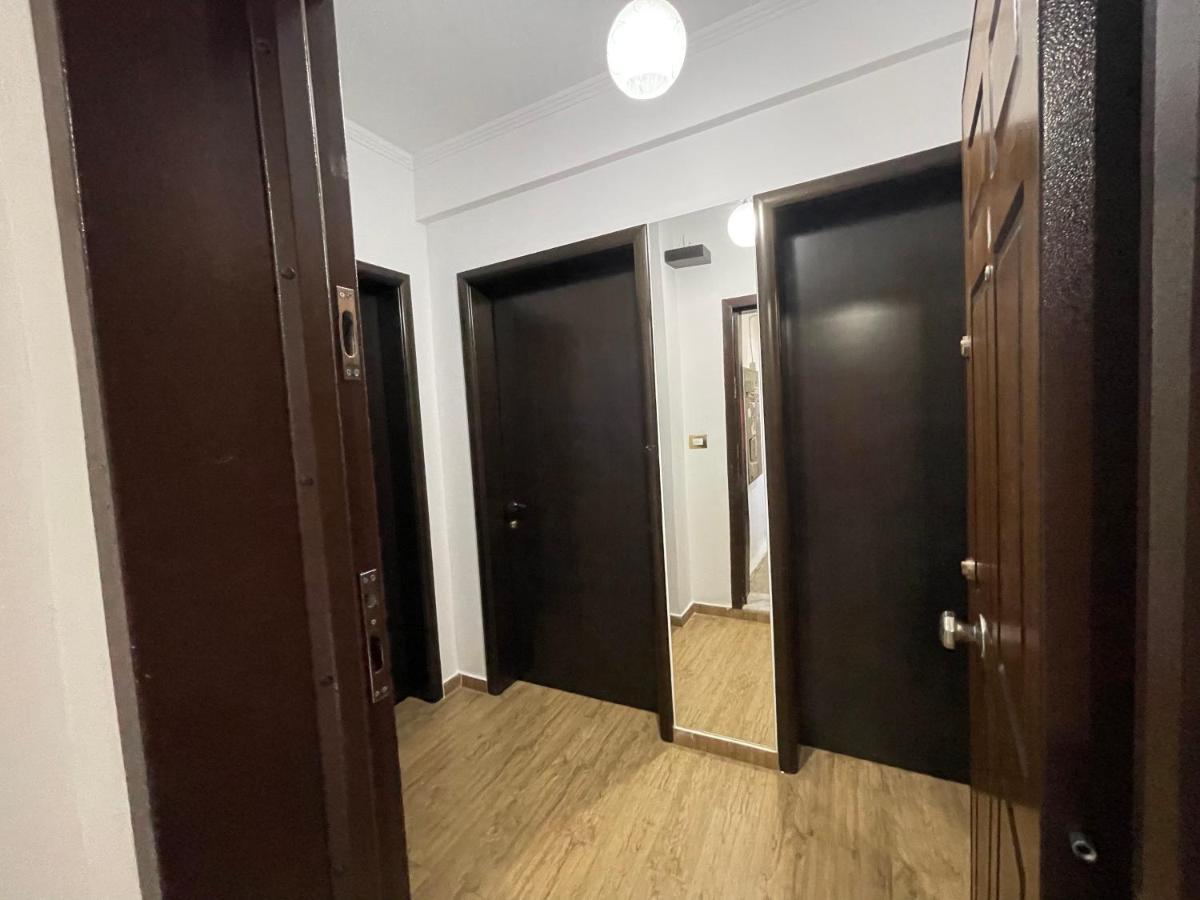 Centre Hotel Берат Екстер'єр фото